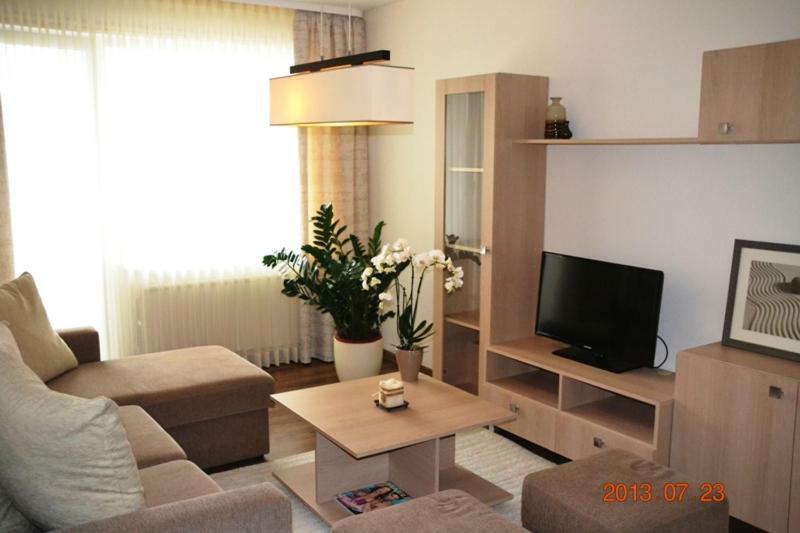 Apartamentai Dainu Šiauliai Exteriör bild
