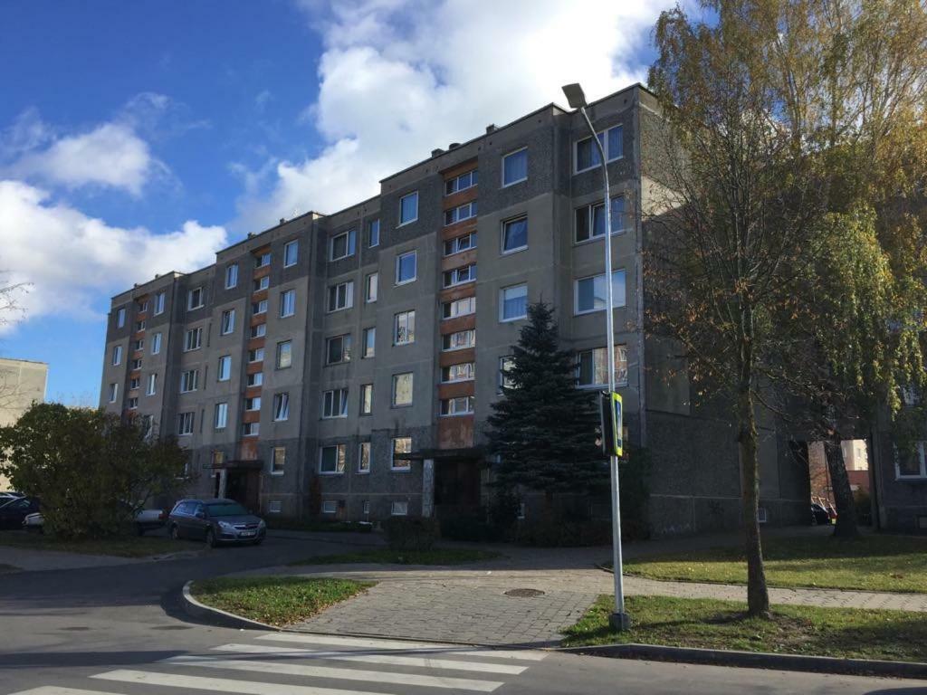 Apartamentai Dainu Šiauliai Exteriör bild